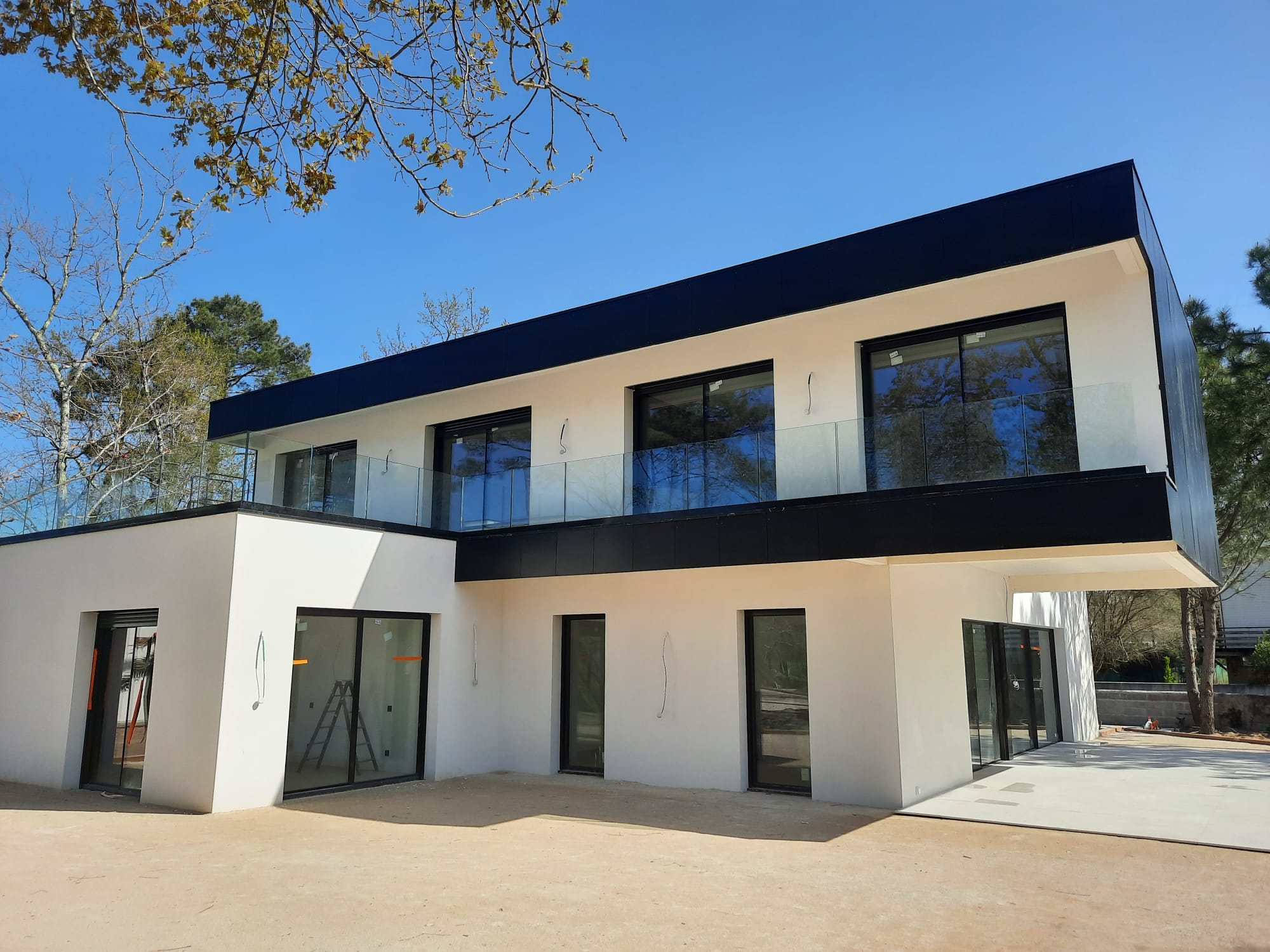 Bardage composite, villa contemporaine — Le Teich