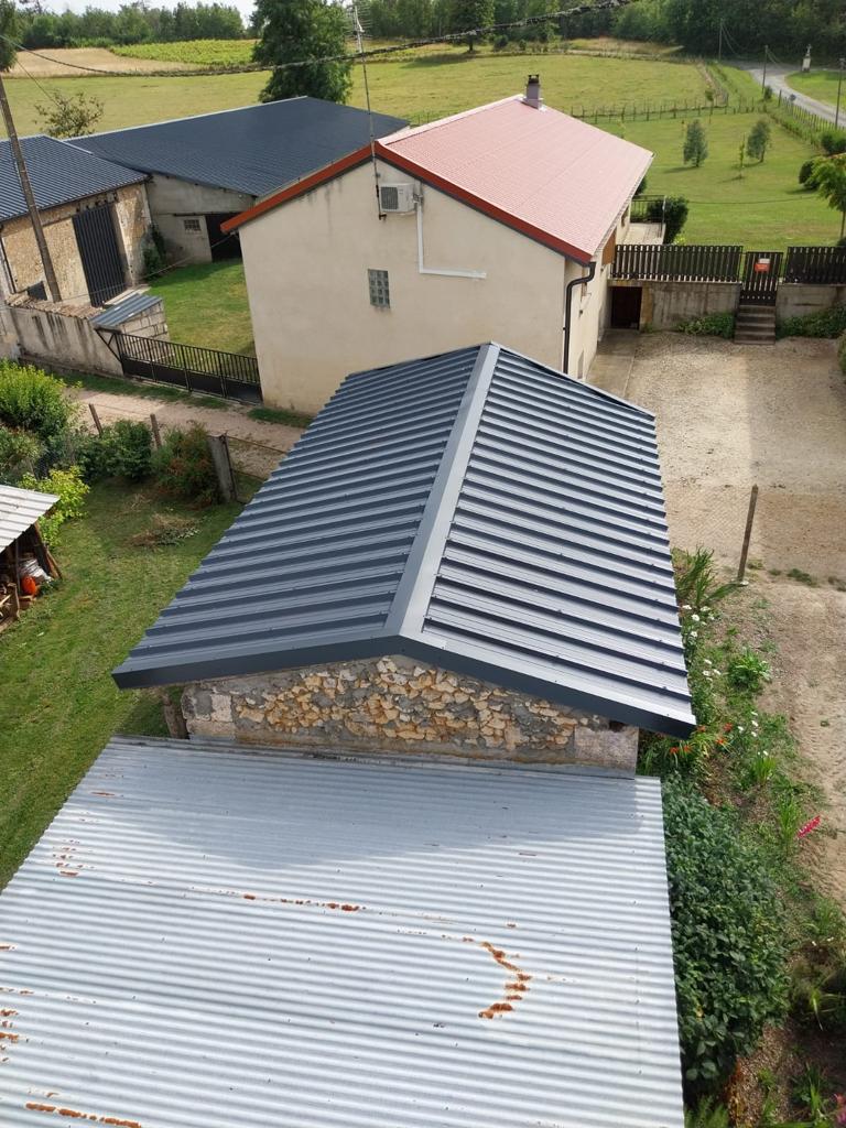 Couverture acier, bâtiment agricole — Vanxains